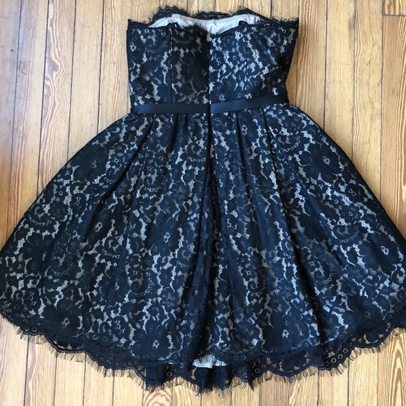 Black lace strapless cocktail dress - Picture 3 of 5